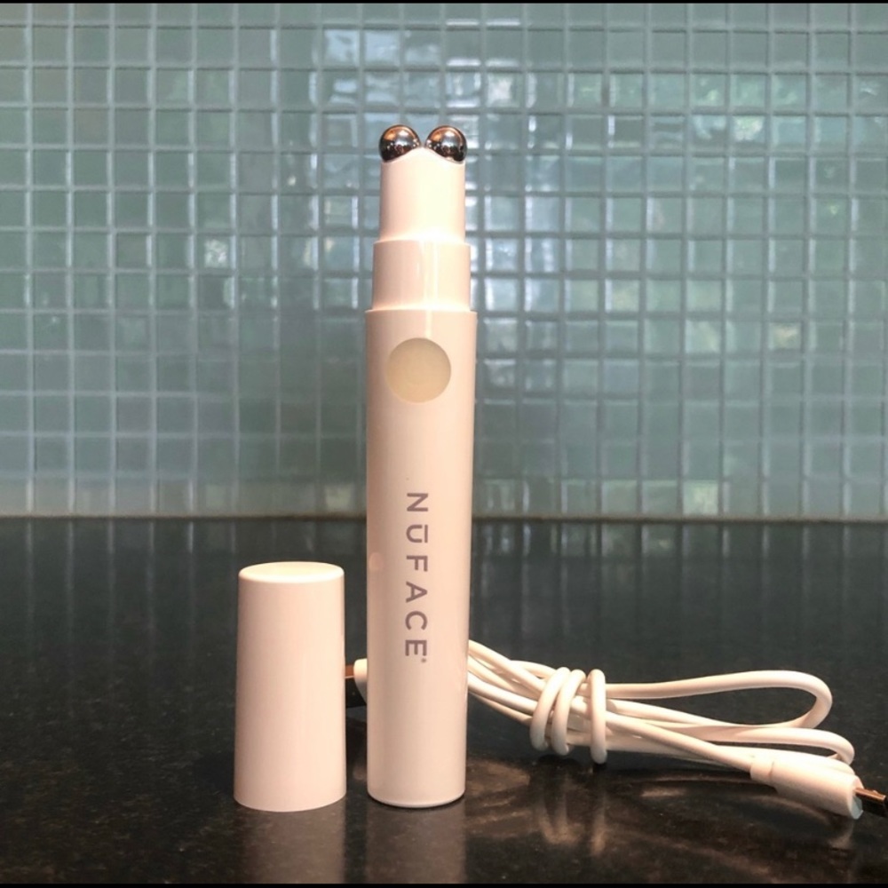 Nuface Fix and Line Smoothing Serum